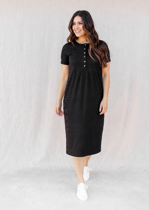 'Heidi' Nursing Friendly Ribbed Knit Dress in Black