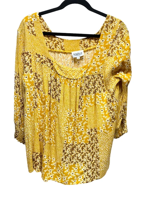 Blouse 3/4 Sleeve By Clothes Mentor In Yellow, Size: L