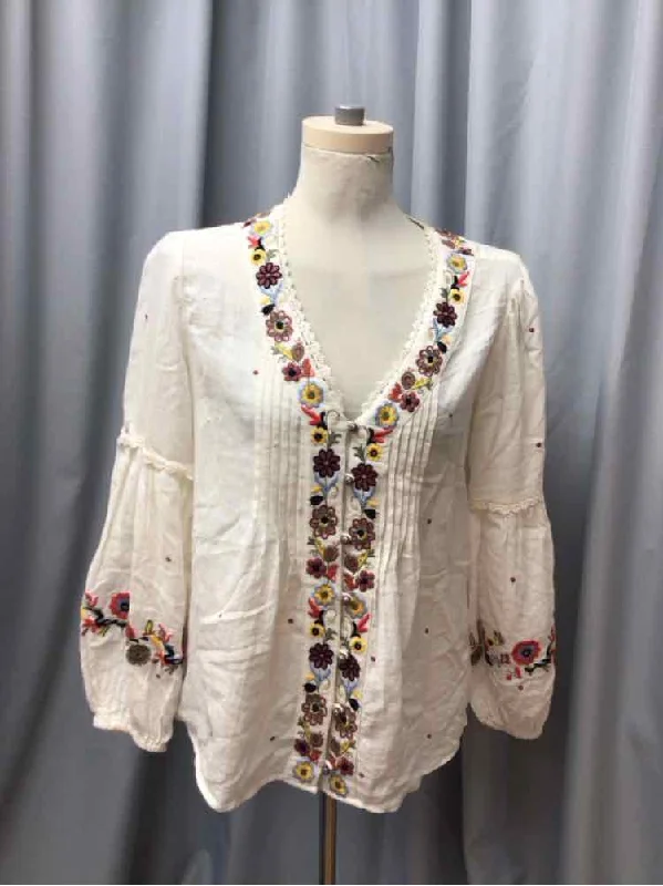 FOR THE REPUBLIC SIZE MEDIUM Ladies BLOUSE