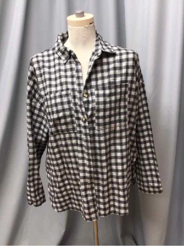 LA HEARTS SIZE SMALL Ladies BLOUSE