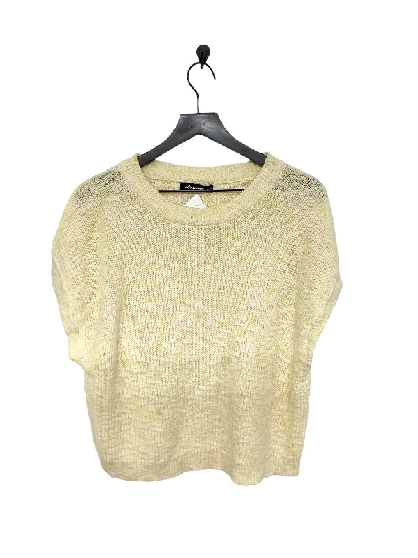 Sweater Short Sleeve By Olivaceous In Yellow, Size: S