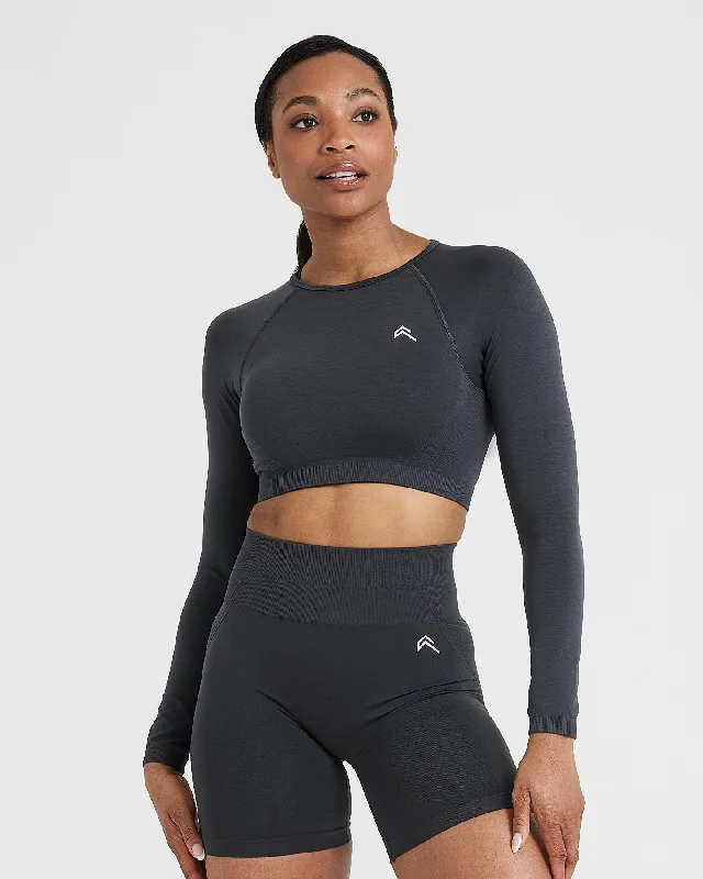 Effortless Seamless Long Sleeve Crop Top | Coal