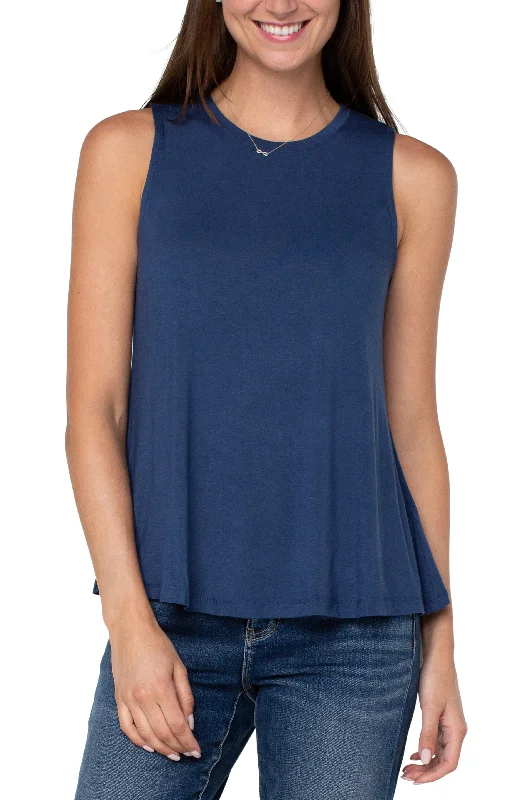 SLEEVELESS SCOOP NECK TANK